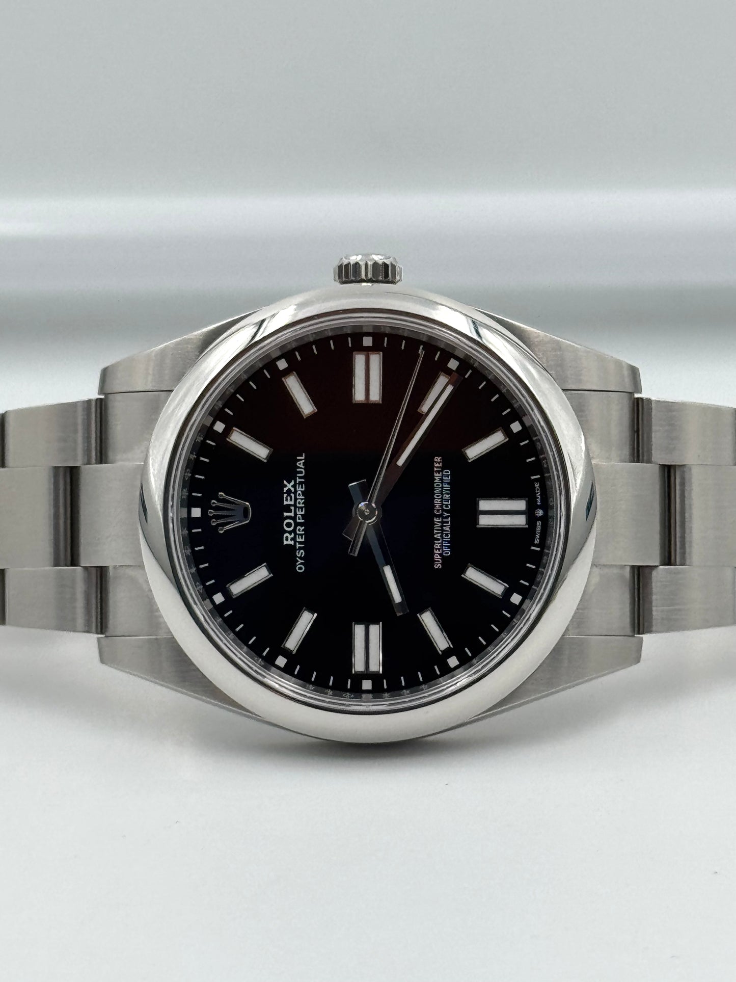 ROLEX OYSTER PERPETUAL BLACK DIAL