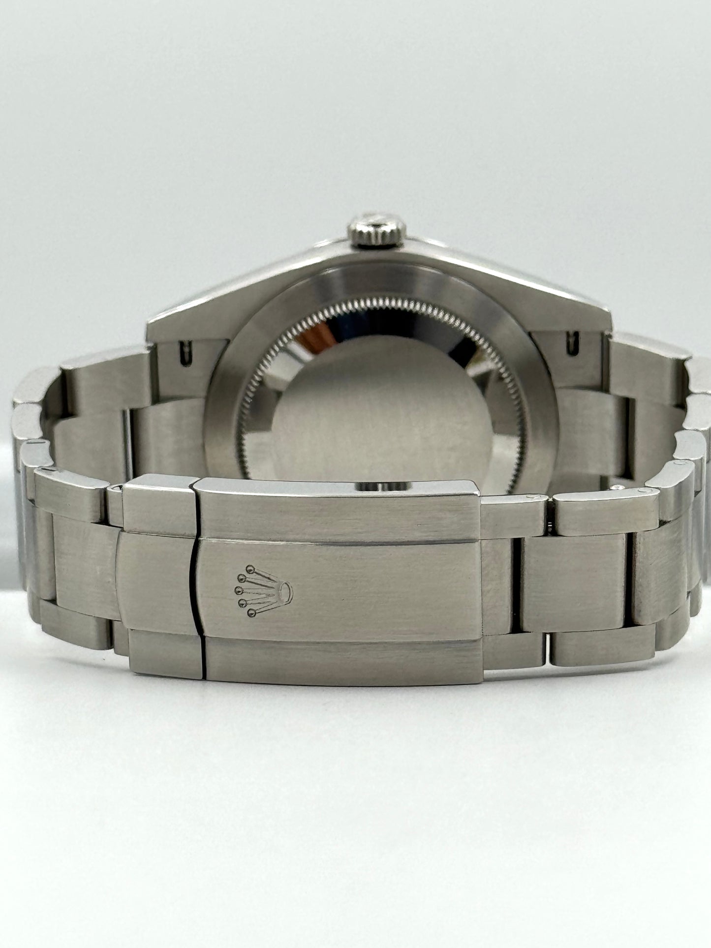 ROLEX OYSTER PERPETUAL BLACK DIAL