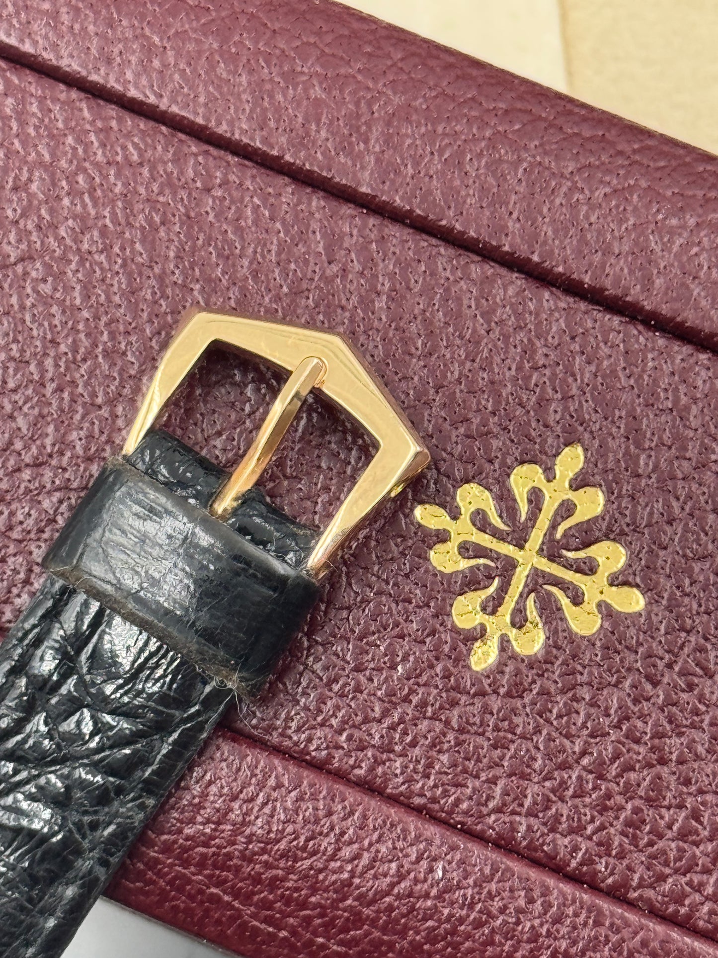 PATEK PHILIPPE CALATRAVA PORCELLANA