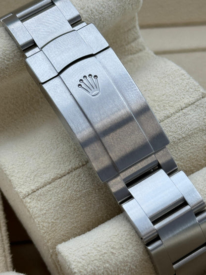 ROLEX OYSTER PERPETUAL SILVER